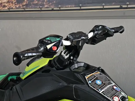 SEA DOO Spark Trixx 900 , Foto 5