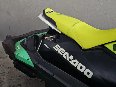 SEA DOO Spark Trixx 900 , Foto 11