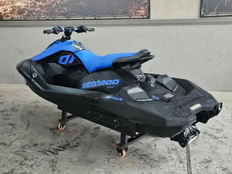 SEA DOO Spark Trixx 900 , Foto 2