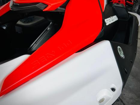 SEA DOO Spark Trixx 900 , Foto 3