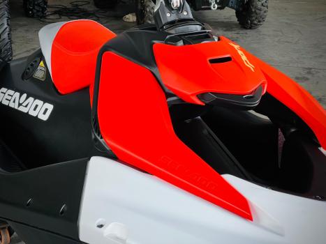 SEA DOO Spark Trixx 900 , Foto 4