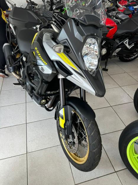 SUZUKI DL 1050 V-STROM XT ABS , Foto 2