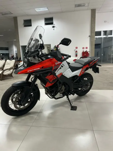 SUZUKI DL 1050 V-STROM XT ABS , Foto 4