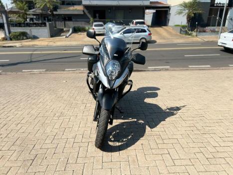 SUZUKI DL 650 V-Strom XT, Foto 11