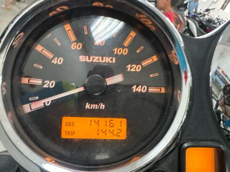 SUZUKI GSR 150 I, Foto 8