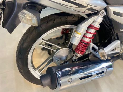 SUZUKI GSR 150 I, Foto 4