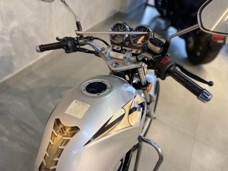 SUZUKI GSR 150 I, Foto 5