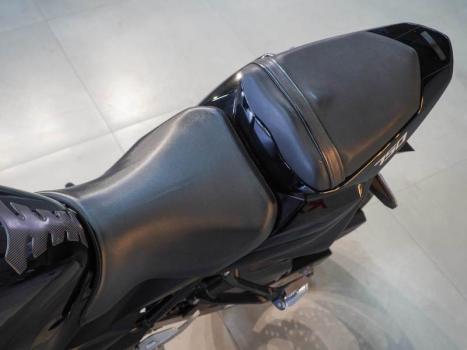SUZUKI GSR 750 A ABS, Foto 4