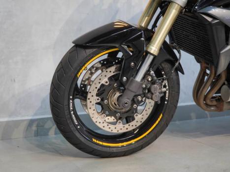 SUZUKI GSR 750 A ABS, Foto 6