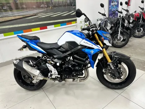SUZUKI GSR 750 ZA, Foto 9