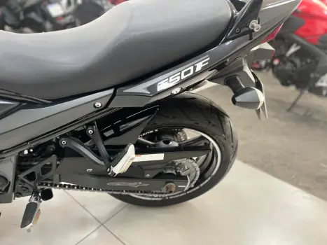 SUZUKI GSX 650 F , Foto 8