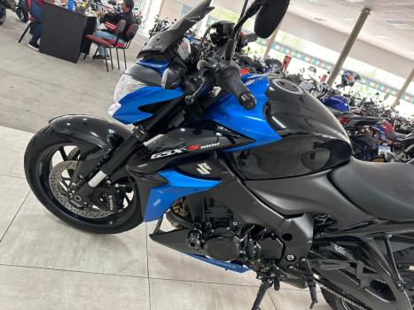 SUZUKI GSX-S 1000 A, Foto 2