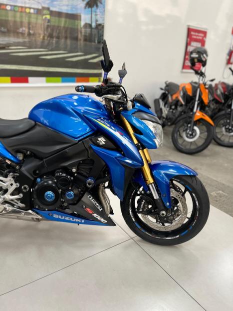 SUZUKI GSX-S 1000 A, Foto 5