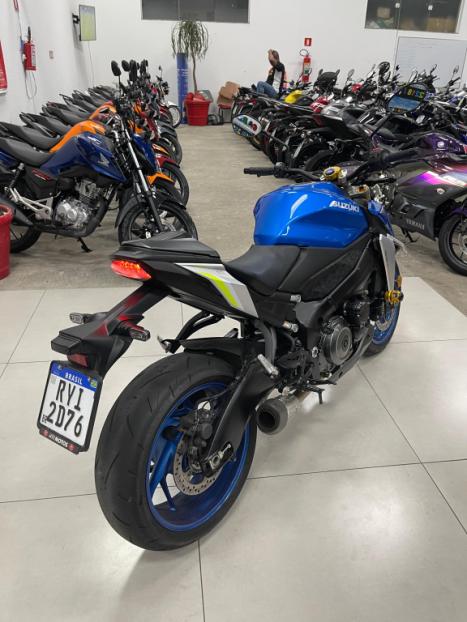 SUZUKI GSX-S 1000 A, Foto 5