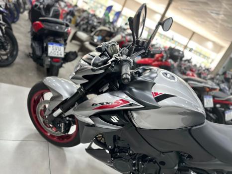SUZUKI GSX-S 1000 A, Foto 2