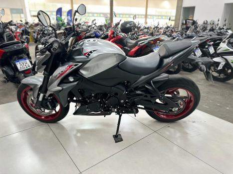 SUZUKI GSX-S 1000 A, Foto 5