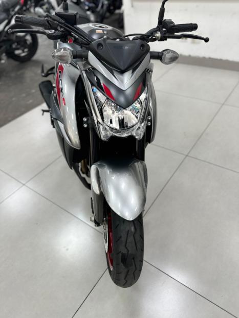SUZUKI GSX-S 1000 A, Foto 6