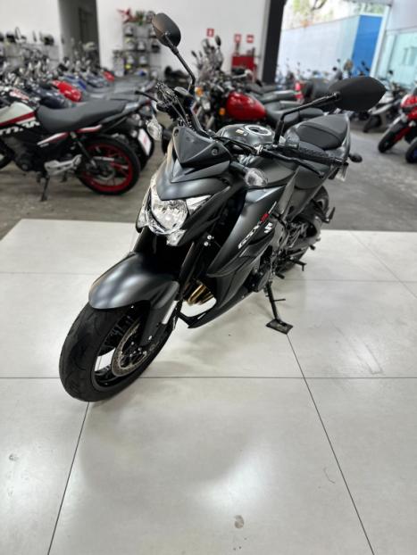 SUZUKI GSX-S 1000 A, Foto 2