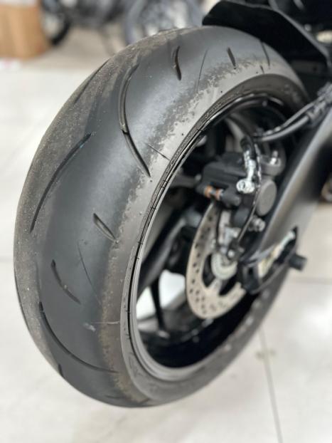 SUZUKI GSX-S 1000 A, Foto 4