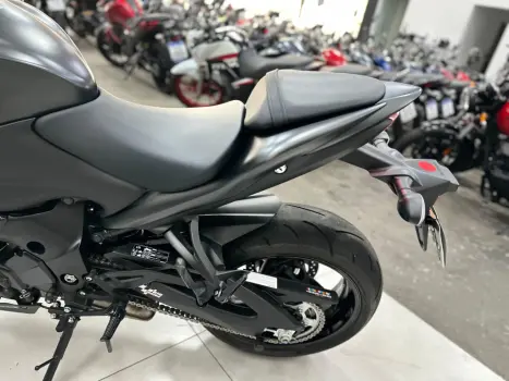 SUZUKI GSX-S 1000 A, Foto 7