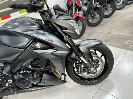 SUZUKI GSX-S 1000 A, Foto 8
