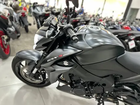 SUZUKI GSX-S 1000 A, Foto 11
