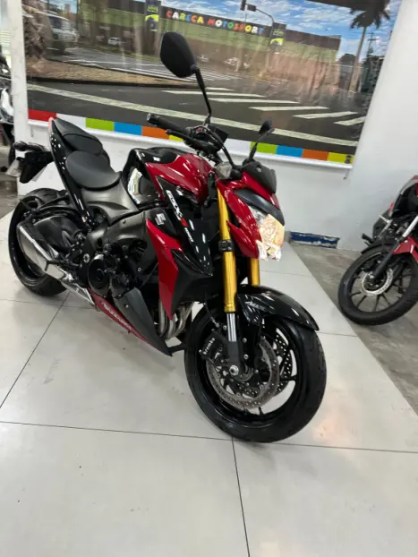 SUZUKI GSX-S 1000 A, Foto 10