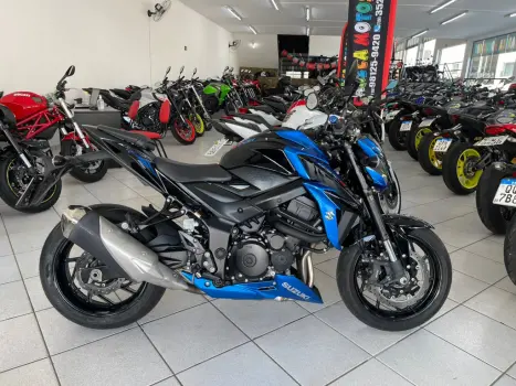 SUZUKI GSX-S 750 , Foto 1