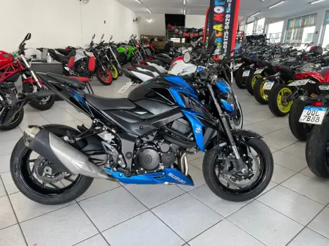 SUZUKI GSX-S 750 , Foto 6