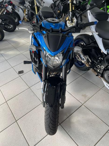 SUZUKI GSX-S 750 , Foto 2