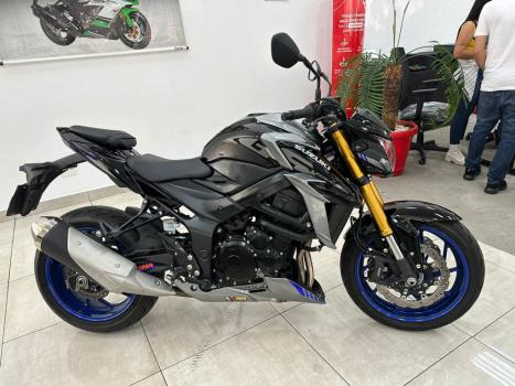 SUZUKI GSX-S 750 ABS, Foto 1