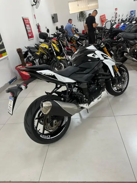 SUZUKI GSX-S 750 ABS, Foto 2