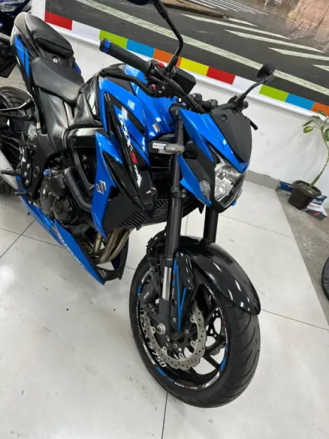 SUZUKI GSX-S 750 ABS, Foto 6