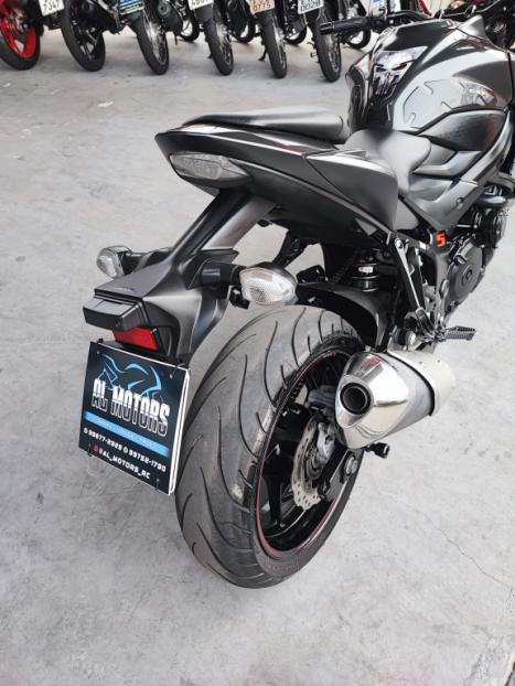 SUZUKI GSX-S 750 ABS, Foto 6