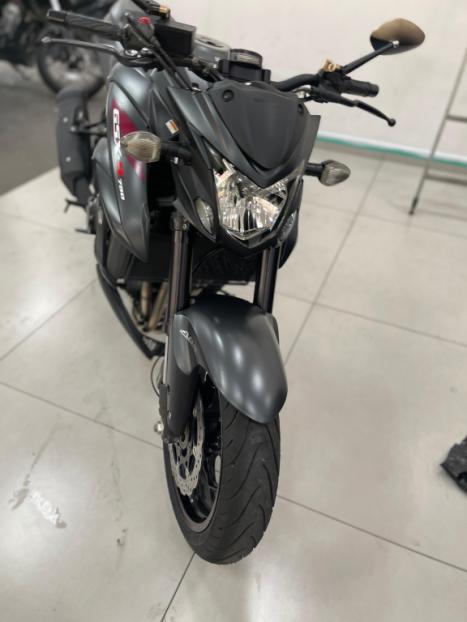 SUZUKI GSX-S 750 ABS, Foto 3