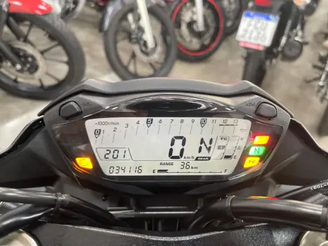 SUZUKI GSX-S 750 ABS, Foto 12