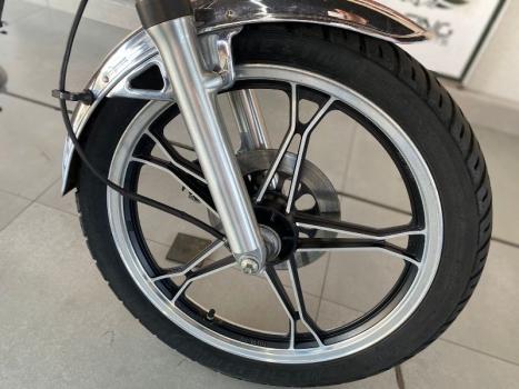 SUZUKI Intruder 125 , Foto 8