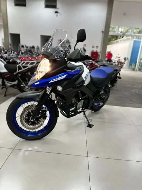 SUZUKI V-Strom DL 650 , Foto 12