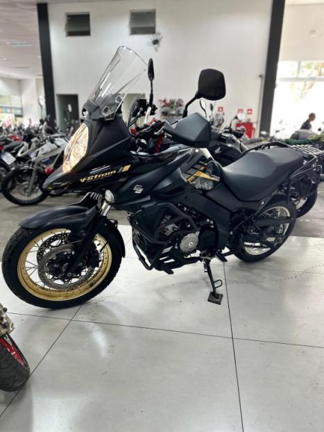 SUZUKI V-Strom DL 650 XT, Foto 7