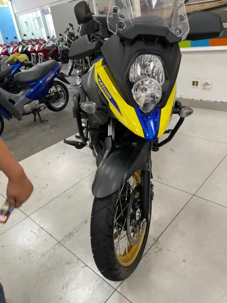 SUZUKI V-Strom DL 650 XT, Foto 11