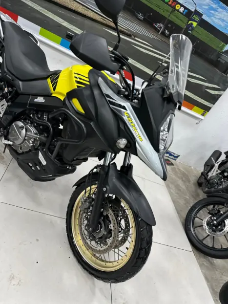 SUZUKI V-Strom DL 650 XT, Foto 11