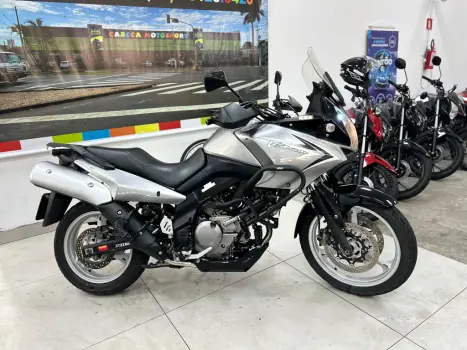 SUZUKI V-Strom DL 650 , Foto 1