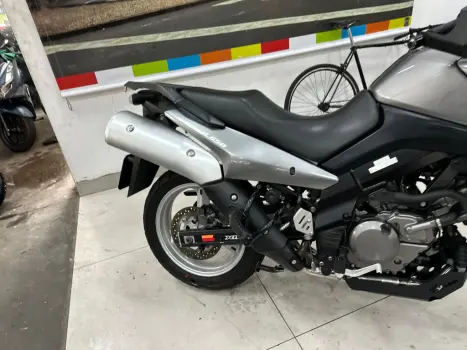 SUZUKI V-Strom DL 650 , Foto 9