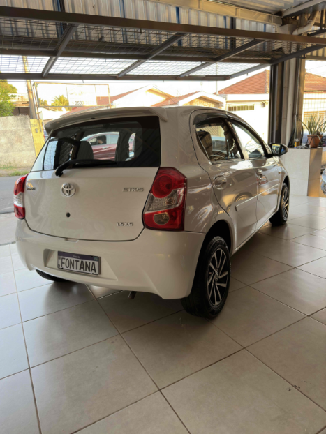 TOYOTA Etios Hatch 1.5 16V 4P FLEX XS, Foto 6