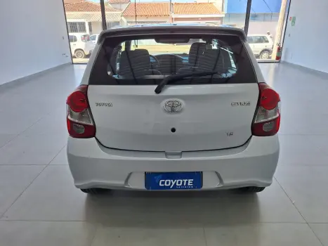 TOYOTA Etios Hatch 1.5 16V 4P FLEX X PLUS AUTOMTICO, Foto 5