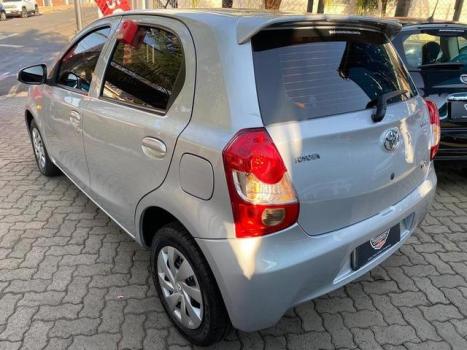 TOYOTA Etios Hatch 1.3 16V 4P FLEX X, Foto 5