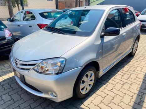 TOYOTA Etios Hatch 1.3 16V 4P FLEX XS, Foto 3