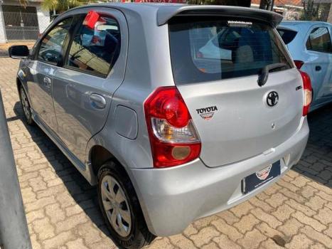 TOYOTA Etios Hatch 1.3 16V 4P FLEX XS, Foto 8