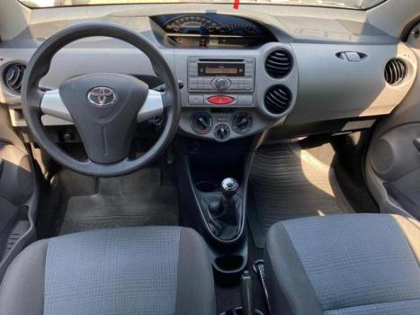 TOYOTA Etios Hatch 1.3 16V 4P FLEX XS, Foto 10