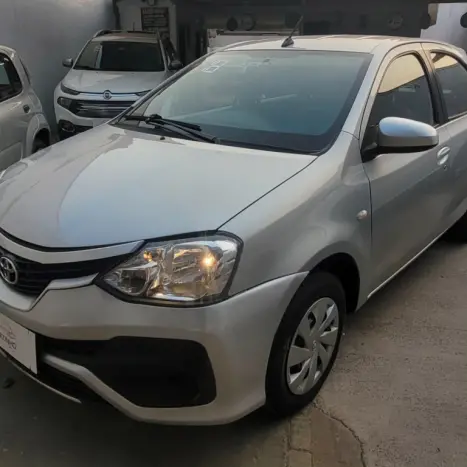 TOYOTA Etios Hatch 1.5 16V 4P FLEX XS, Foto 2